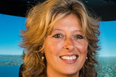 Dr Julia Sutcliffe